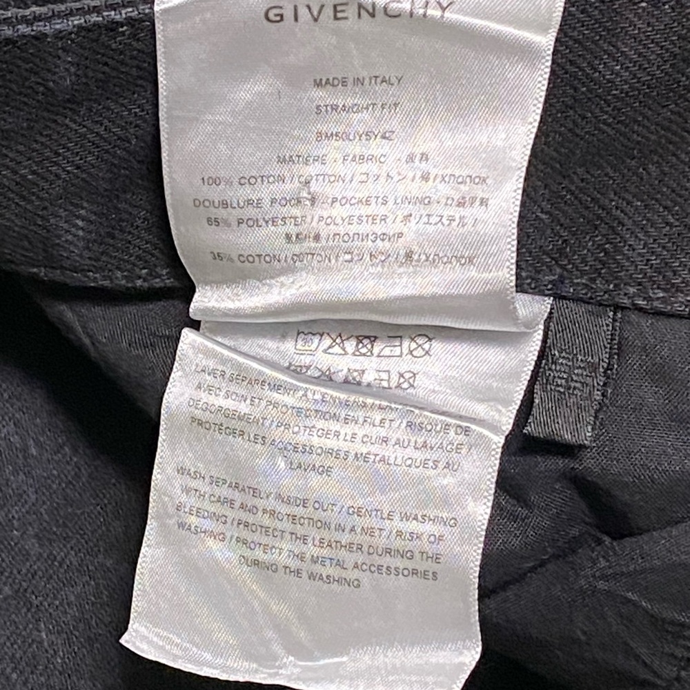 Givenchy - Picture 14 of 15